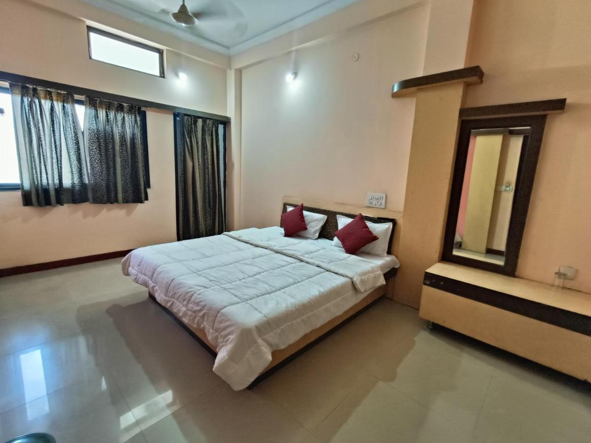 Hotel Chaitanya Maheshwar 외부 사진